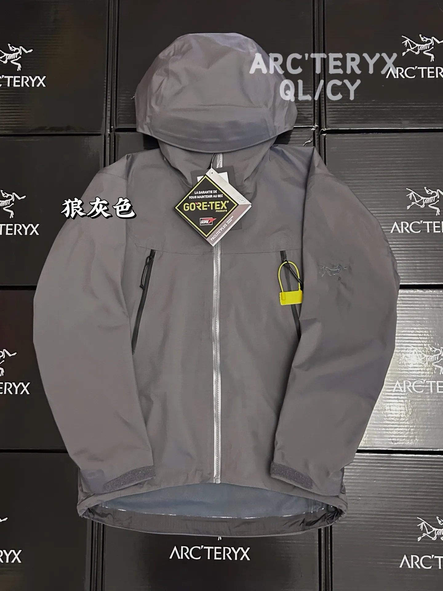 D 15 Alpha Lt • ： GORE-TEX Breathable ， + ， • Classic ： ， + ， • ：Black（Versatile ）、 Gray（ ）、 （ ）、 （ ） • ：ARC'TERYX ， ， ， / / ！ GORE-TEX 、 、 ， Black/ / / ， In Stock，Quality ， 💯